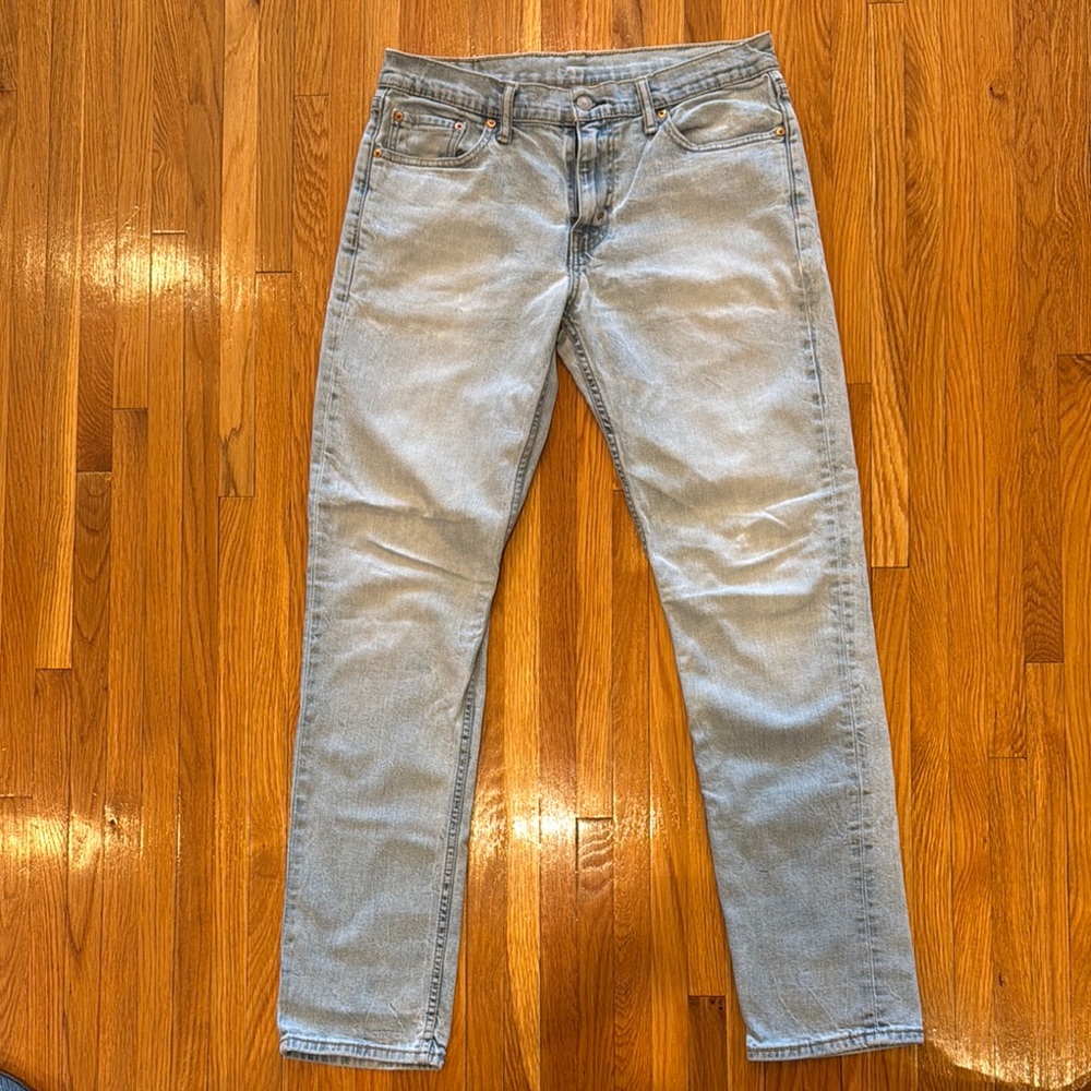Men’s Levi’s jeans W 33 L 32